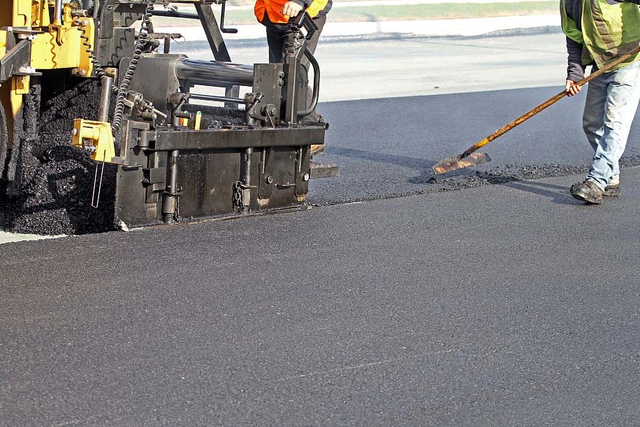 沥青铺设
