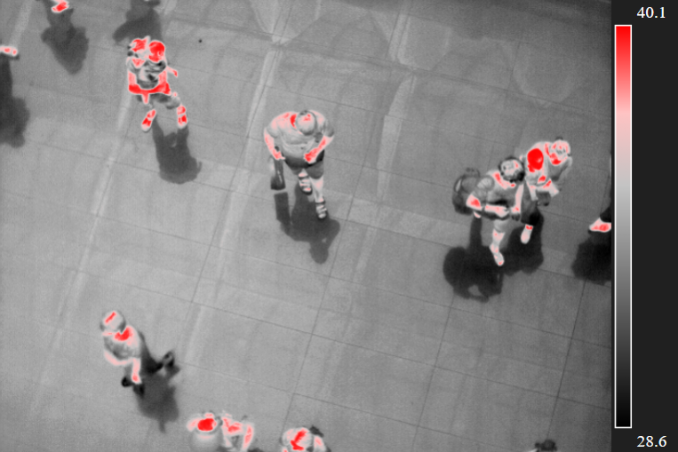 人群复杂环境下利用红外热像仪可以进行人群安全检疫