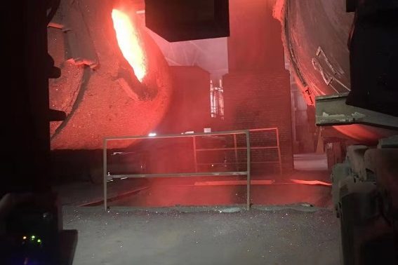 高温、高粉尘的工作环境