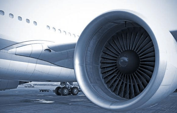 红外热像仪助力发动机舱提升散热设计效率